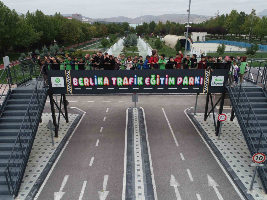 Konya’nın yeşiliyle ünlü ilçesi Meram’da yaz masala dönüşüyor 15